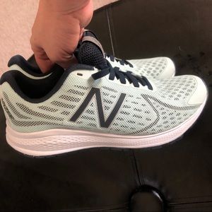 New balance size 7 vazee